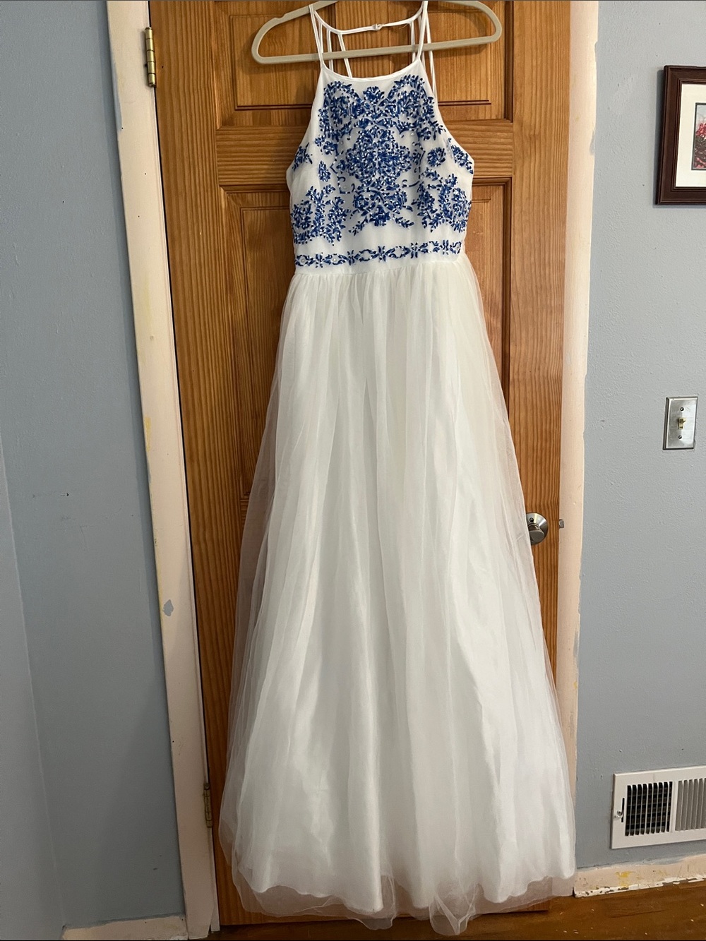Xtraordinary White Ballgown with Blue Embroidered Bodice